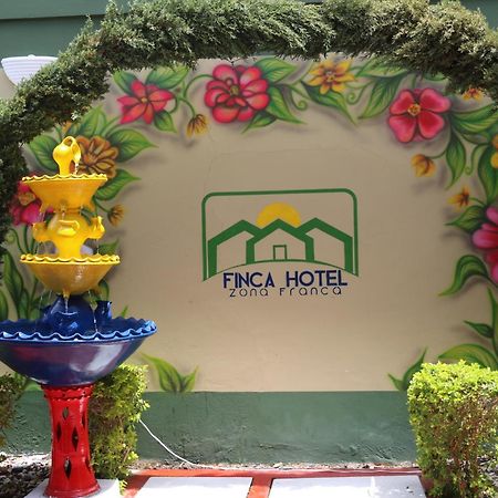 Finca Hotel Zona Franca Rionegro Luaran gambar