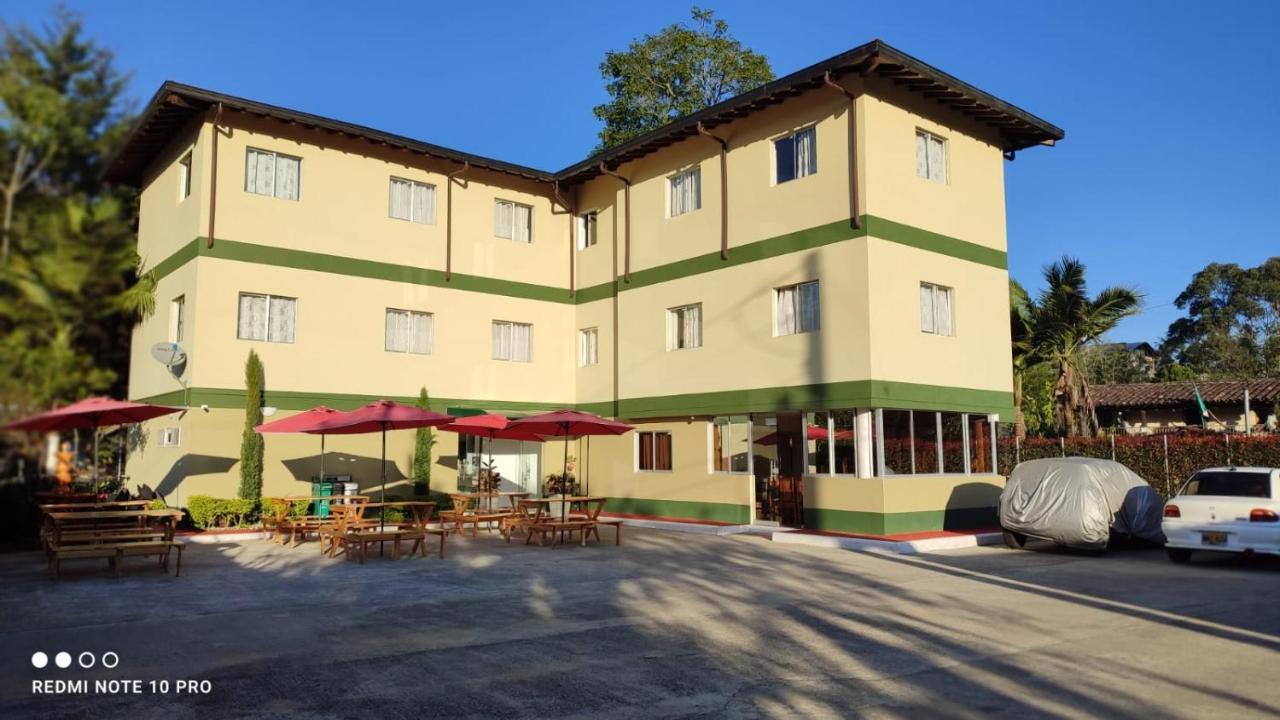 Finca Hotel Zona Franca Rionegro Luaran gambar